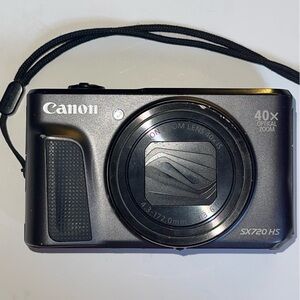 Canon PowerShot SX720 HS
